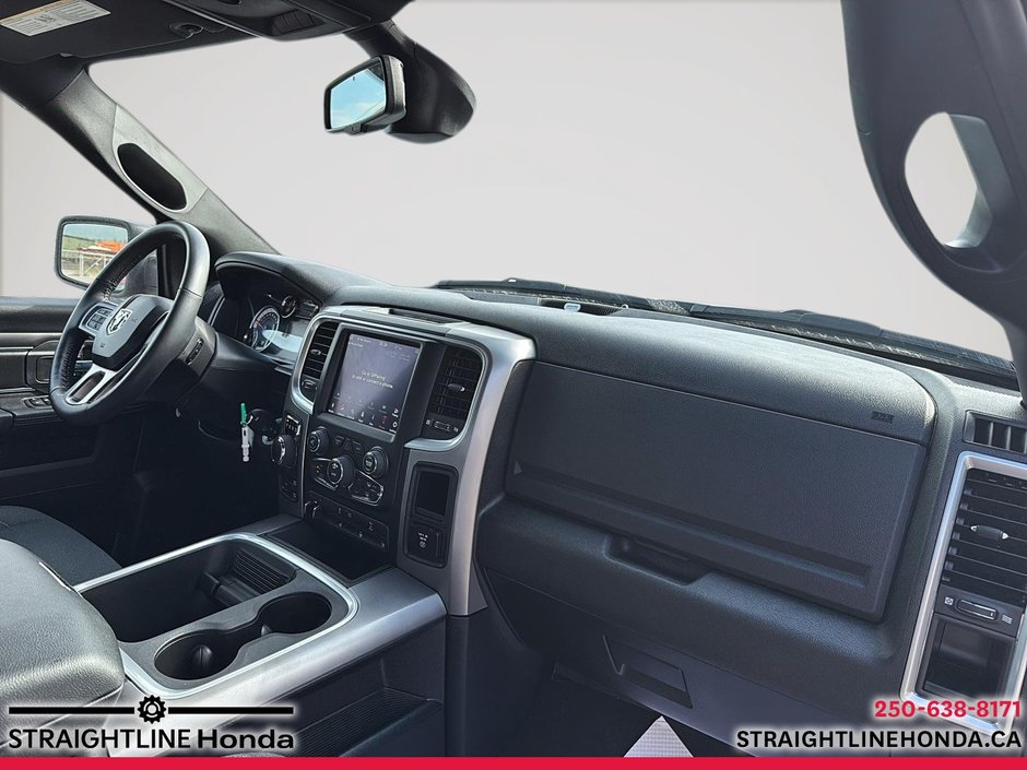 2022 Ram 1500 Classic Warlock-21