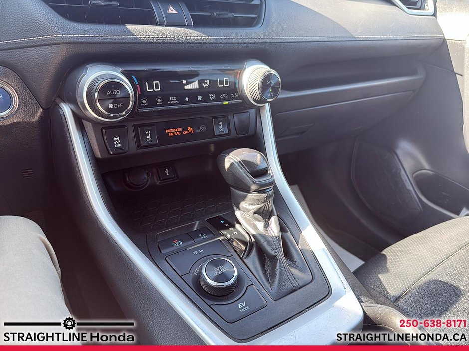 2020 Toyota RAV4 Hybrid XLE-13