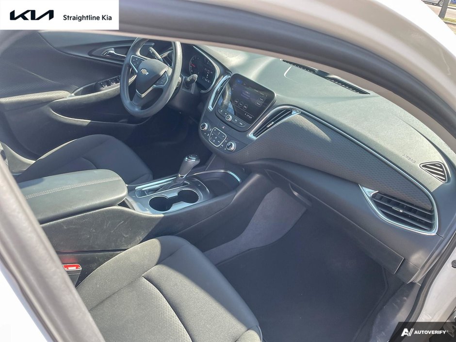 2019 Chevrolet Malibu LT-21