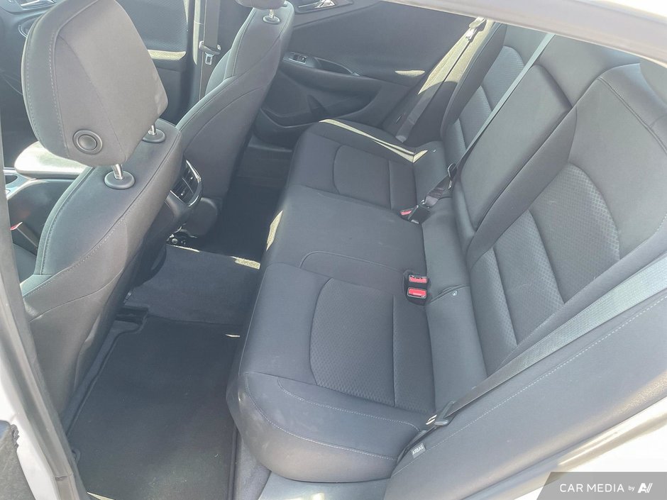 2019 Chevrolet Malibu LT-24