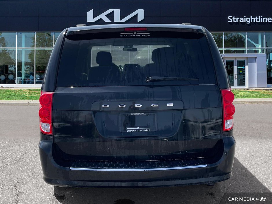 2016 Dodge Grand Caravan CREW-4