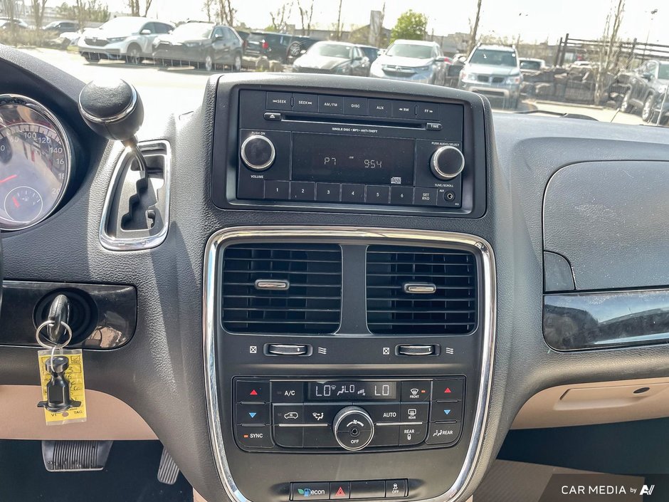 2016 Dodge Grand Caravan CREW-9