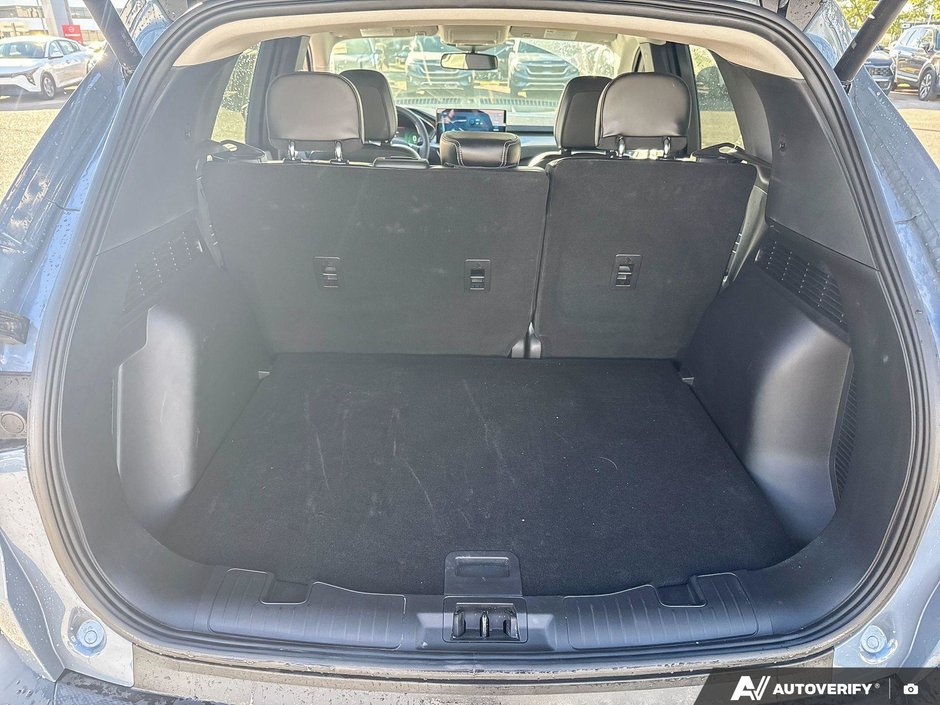 2025 Ford Escape PLATINUM-8