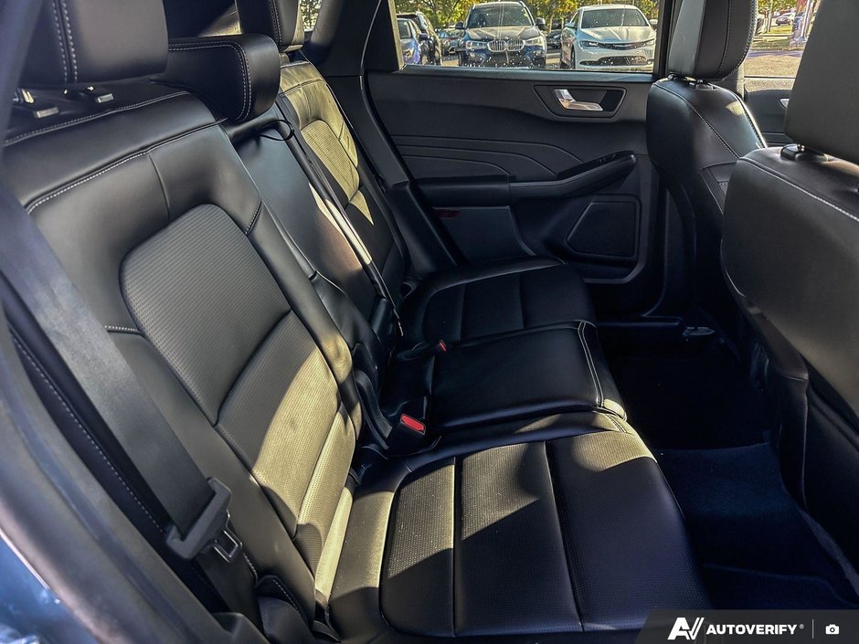 2025 Ford Escape PLATINUM-23