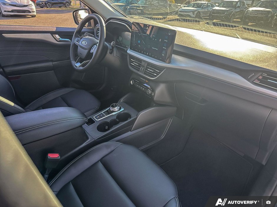 2025 Ford Escape PLATINUM-21