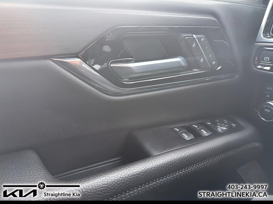 2025 GMC YUKON XL DENALI-11