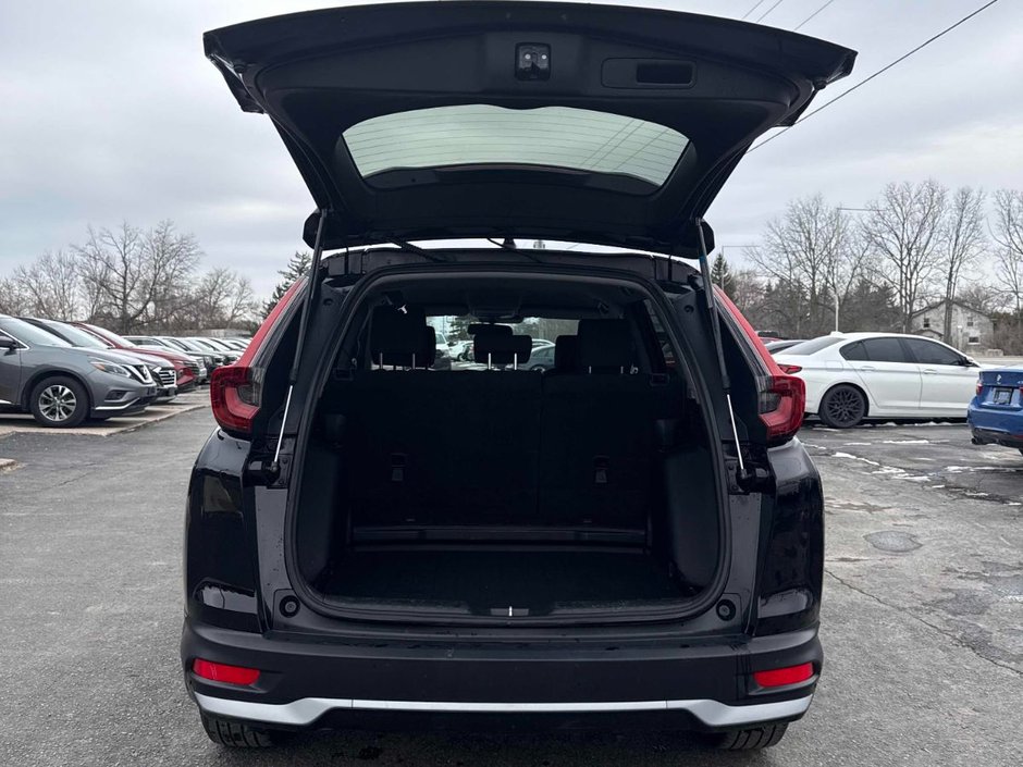 2022 Honda CR-V LX-8