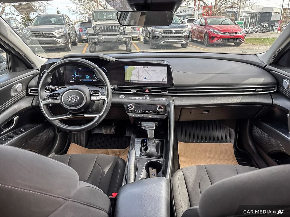 2023 Hyundai Elantra Preferred-11