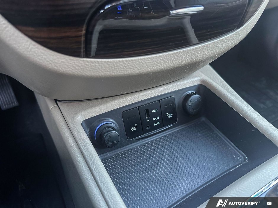 2011 Hyundai Santa Fe LIMITED-15