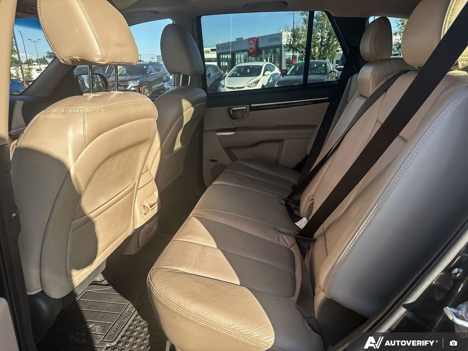 2011 Hyundai Santa Fe LIMITED-18
