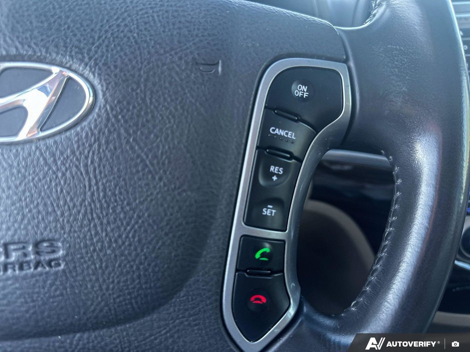 2011 Hyundai Santa Fe LIMITED-12