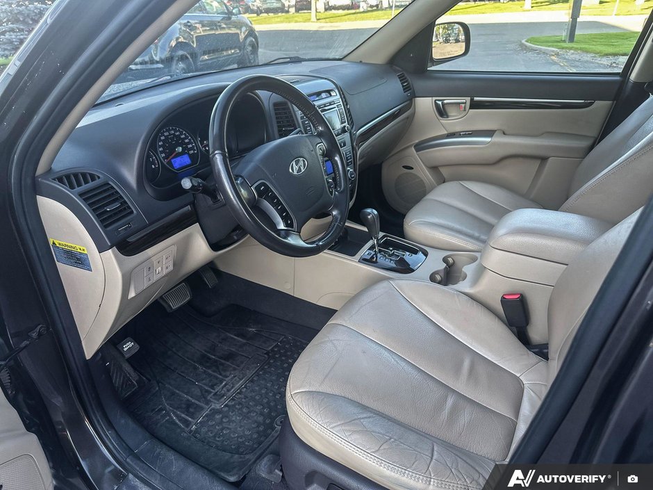 2011 Hyundai Santa Fe LIMITED-9