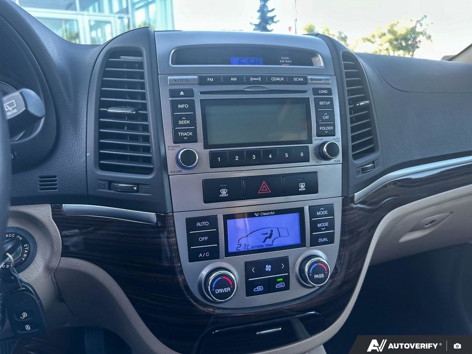 2011 Hyundai Santa Fe LIMITED-14