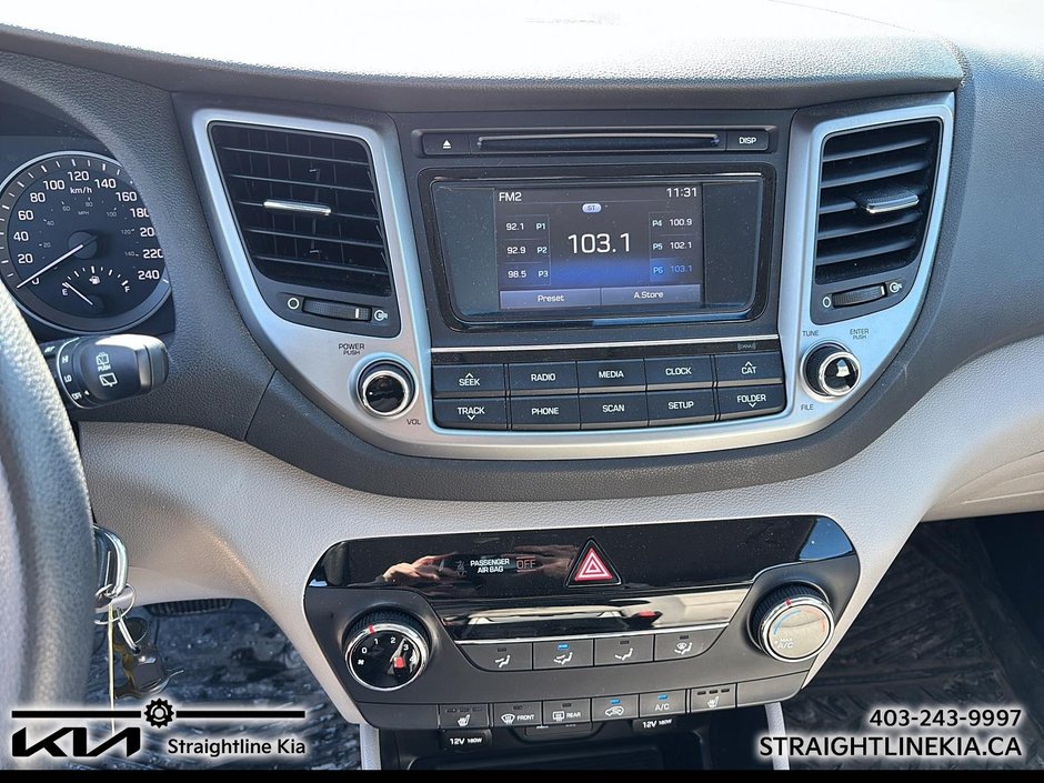 2017 Hyundai TUCSON Base-15