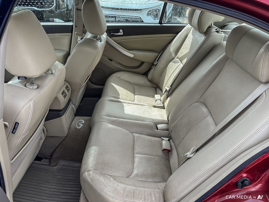 2005 Infiniti G35 Sedan AWD-12