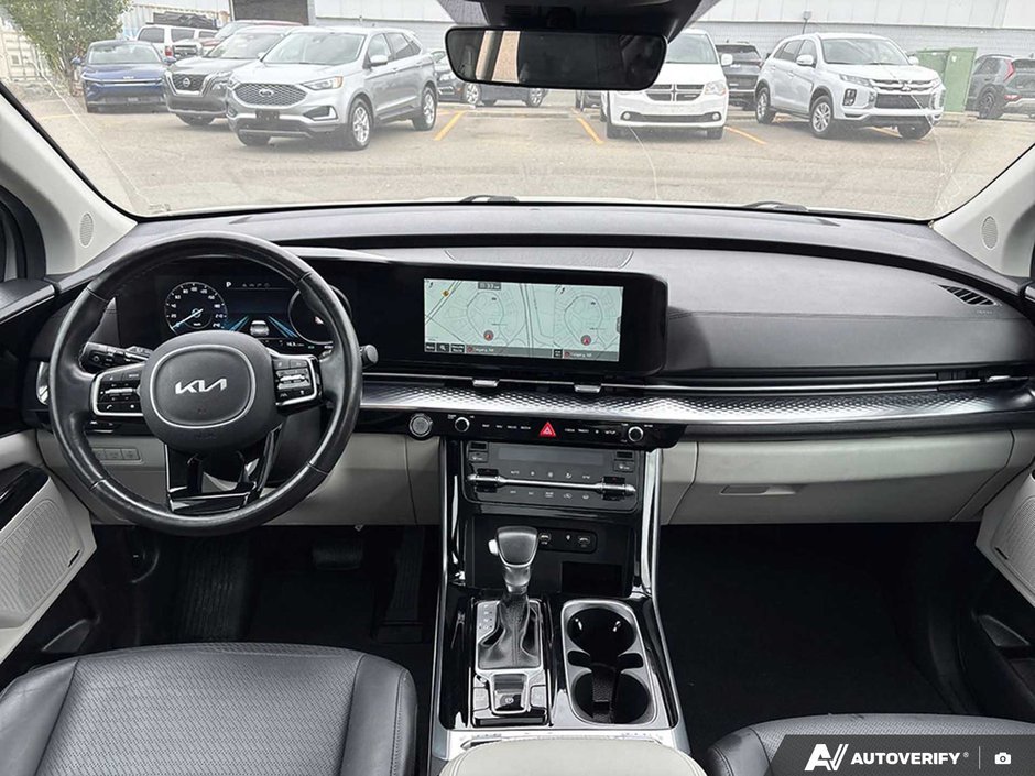 2022 Kia Carnival SX-13