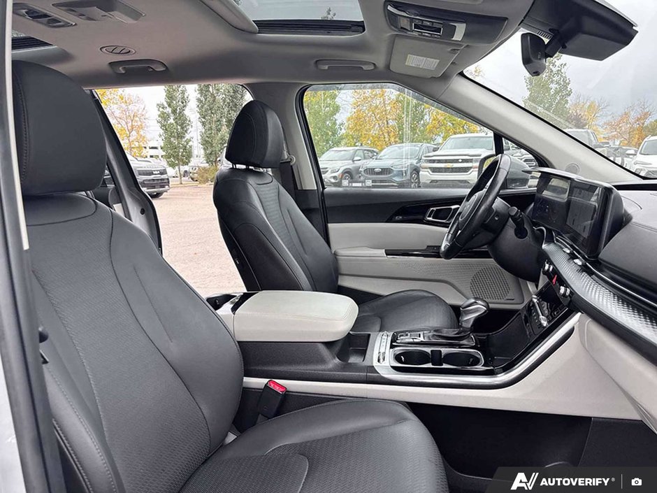 2022 Kia Carnival SX-10