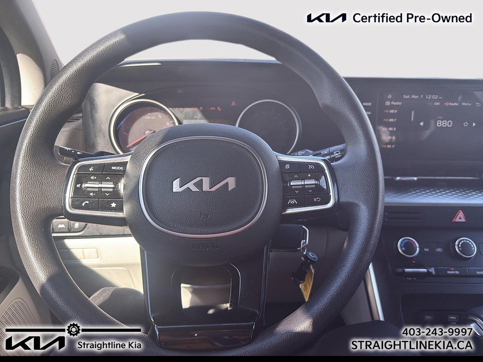 2024 Kia CARNIVAL LX-12