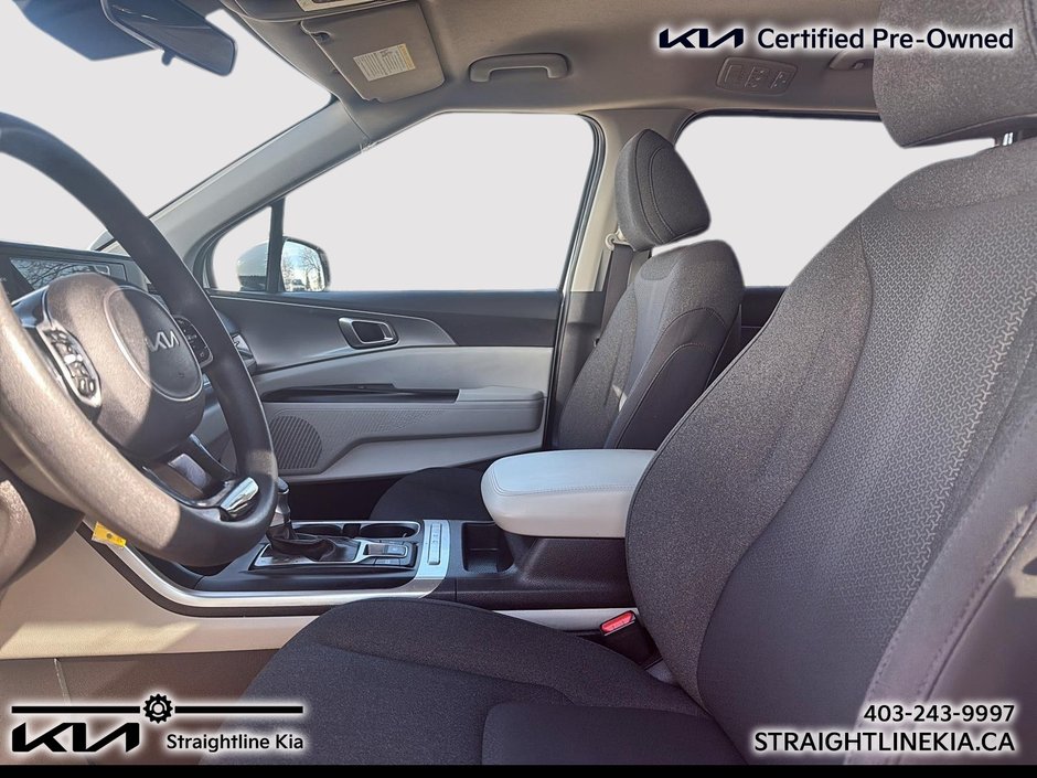 2024 Kia CARNIVAL LX-21