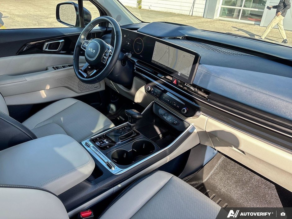 2025 Kia Carnival SX+-12