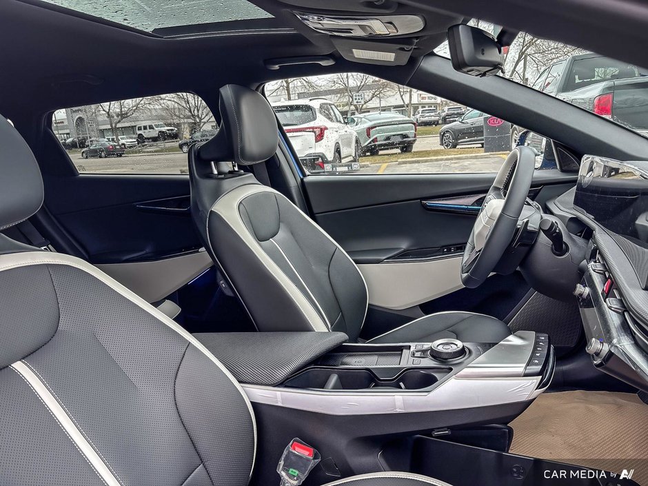 2025 Kia EV6 Land AWD w/ GT-Line Limited Pkg-9