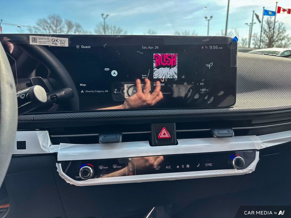 2025 Kia EV6 Land AWD w/ Premium Pkg-8