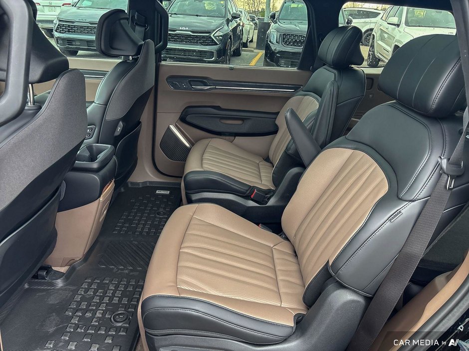 2026 Kia EV9 Land w/ GT-Line-13