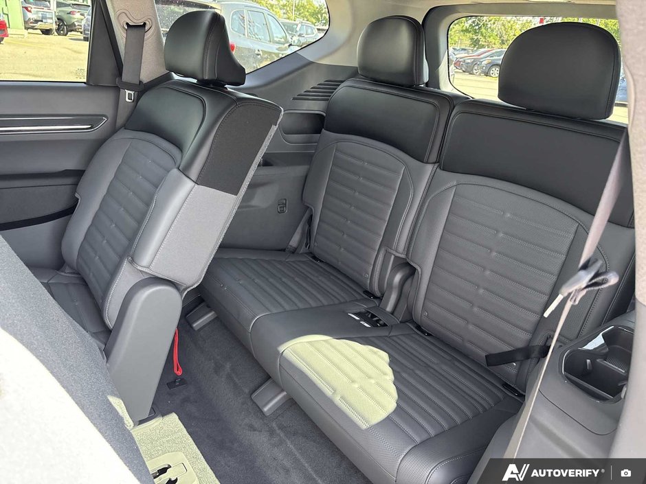 2026 Kia EV9 Land AWD w/ Plus Package-10