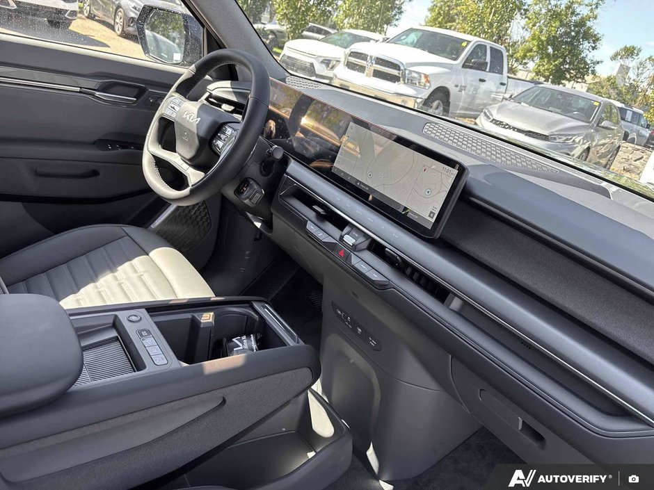 2026 Kia EV9 Land AWD w/ Plus Package-11