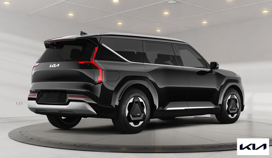 2026 Kia EV9 Land AWD w/ Plus Package
