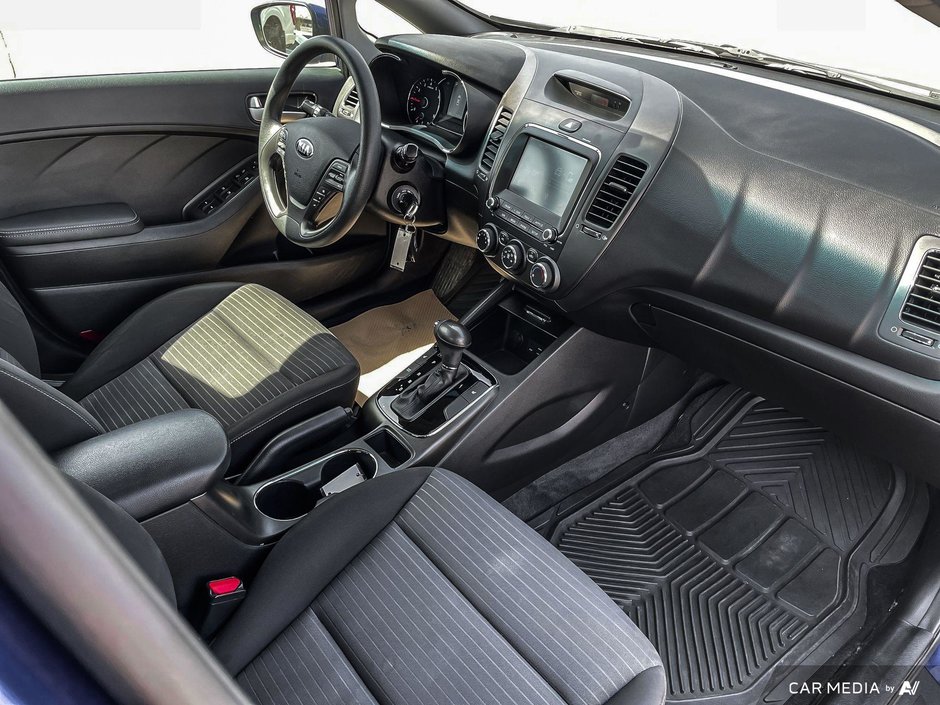 2018 Kia Forte LX +-11