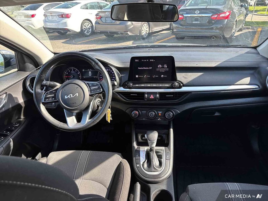 2022 Kia Forte LX-11
