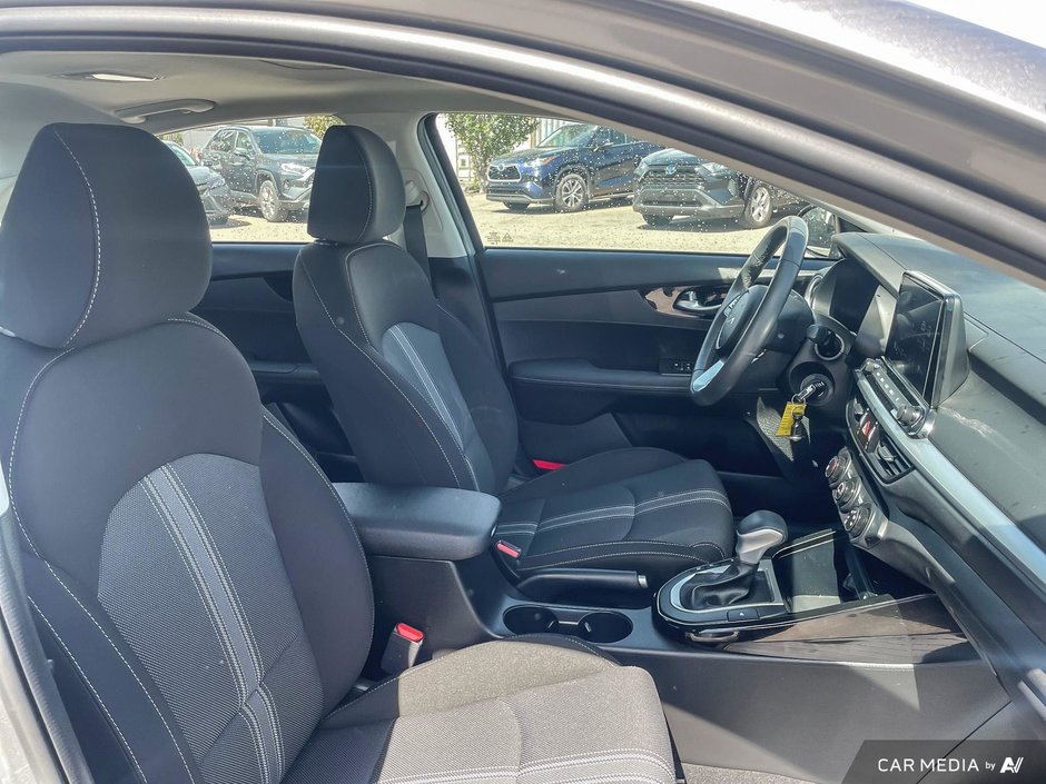 2023 Kia Forte EX+-10