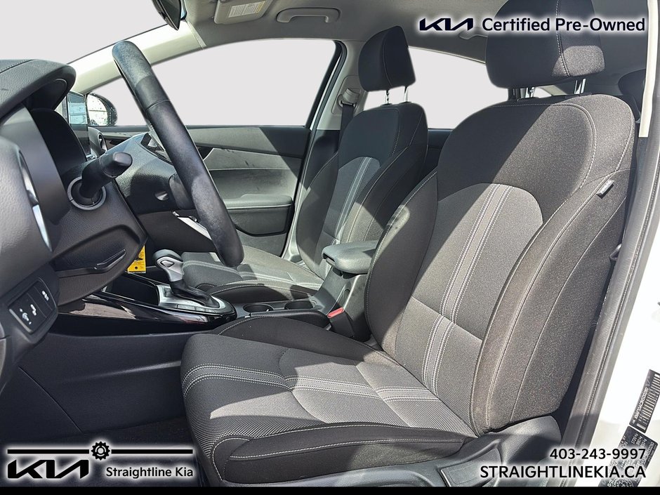 2022 Kia FORTE5 EX IVT-17