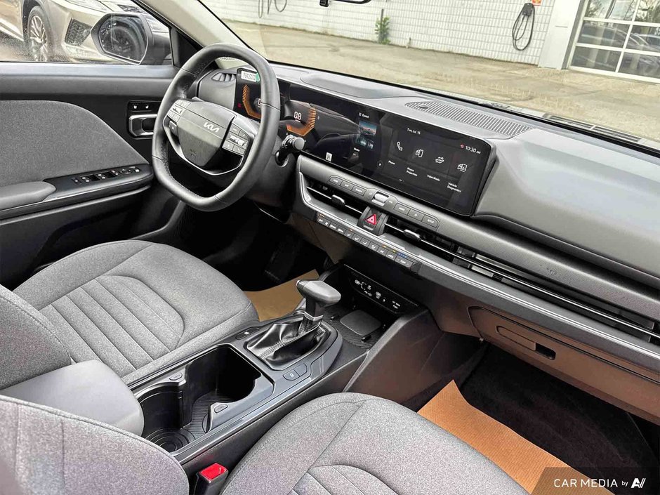 2025 Kia K4 EX-10