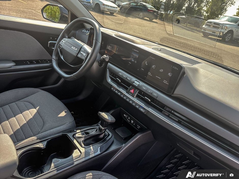 2025 Kia K4 EX-10