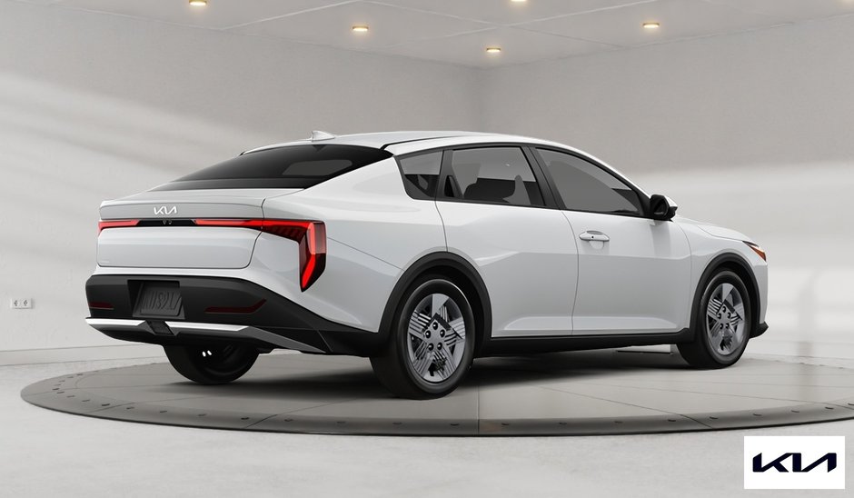 2025 Kia K4 LX