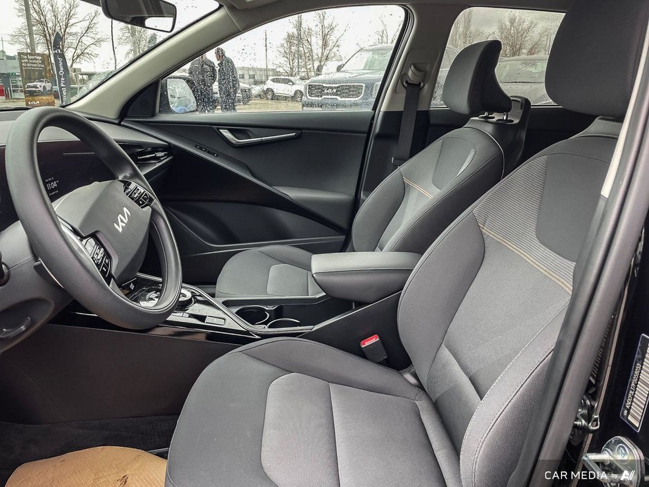 2023 Kia Niro EV PREMIUM-8