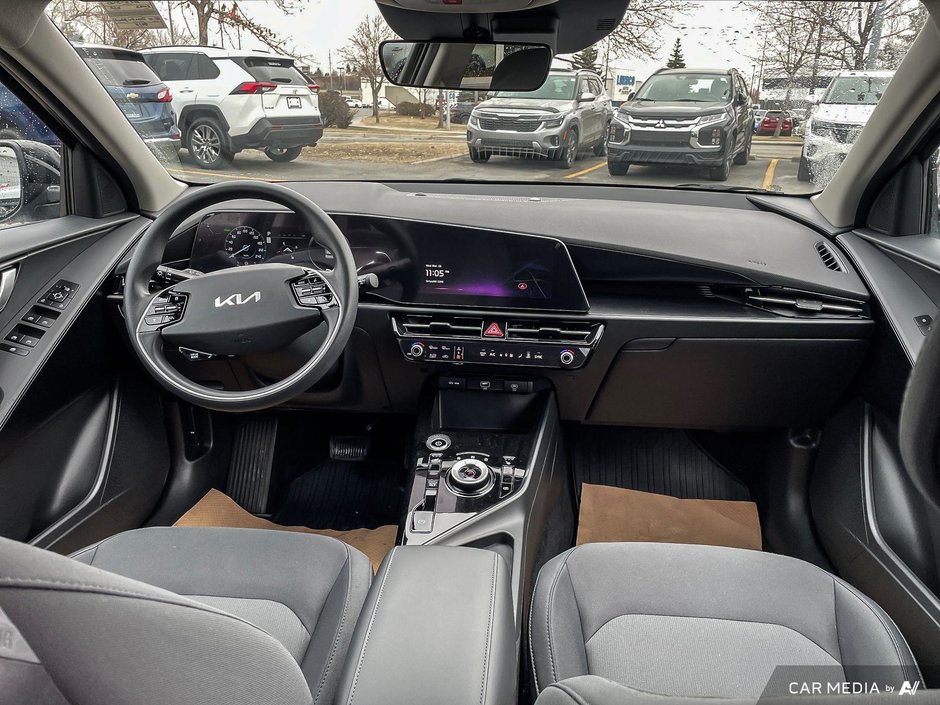 2023 Kia Niro EV PREMIUM-13