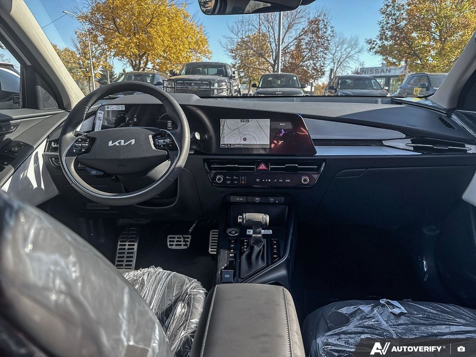 2026 Kia Niro HEV SX-12