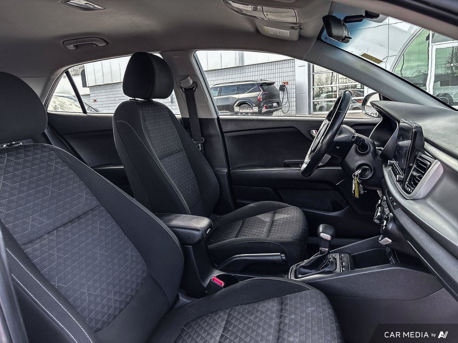 2021 Kia Rio 5-door LX+-9