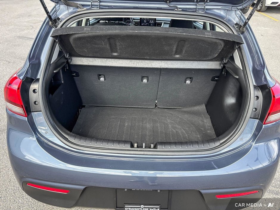 2021 Kia Rio 5-door LX+-5