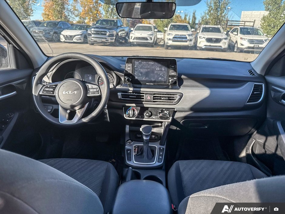 2023 Kia Seltos LX-7
