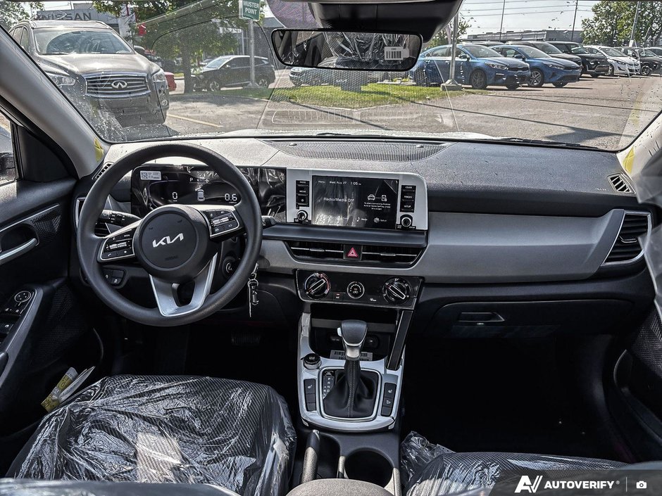 2026 Kia Seltos LX FWD-11