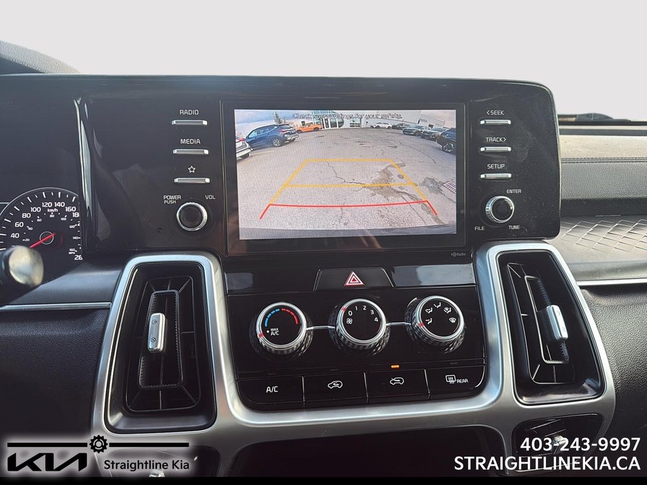 2021 Kia Sorento LX +-9