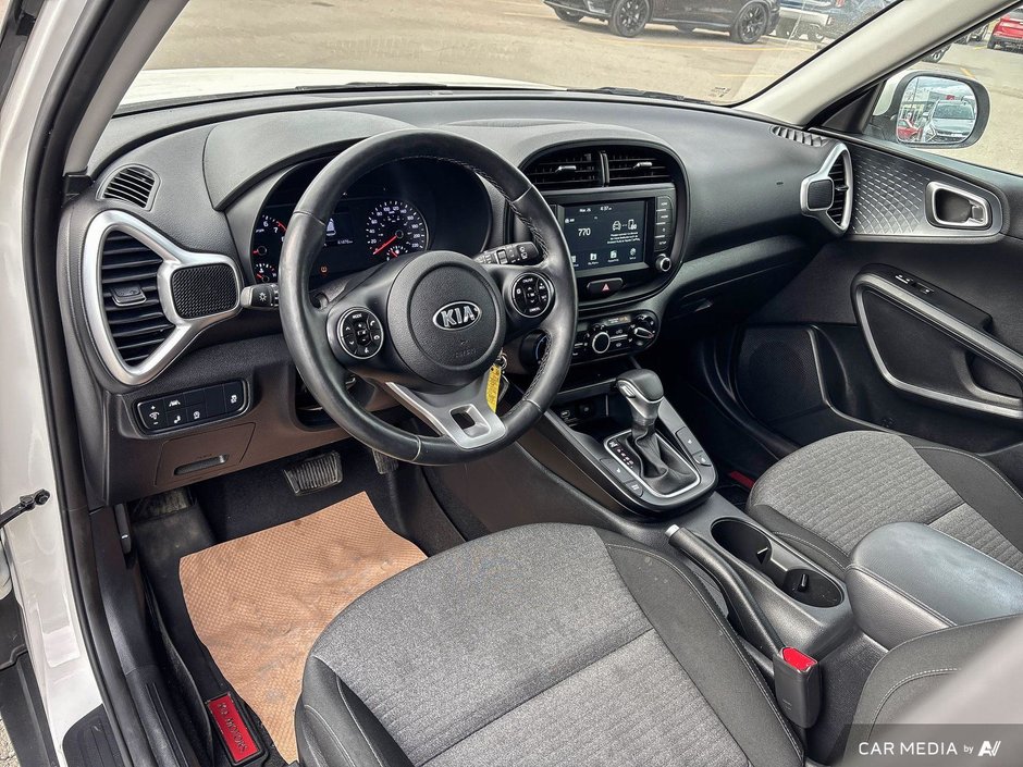 2020 Kia Soul EX-6