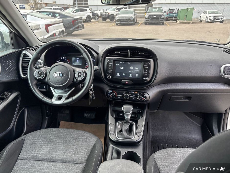 2020 Kia Soul EX-11