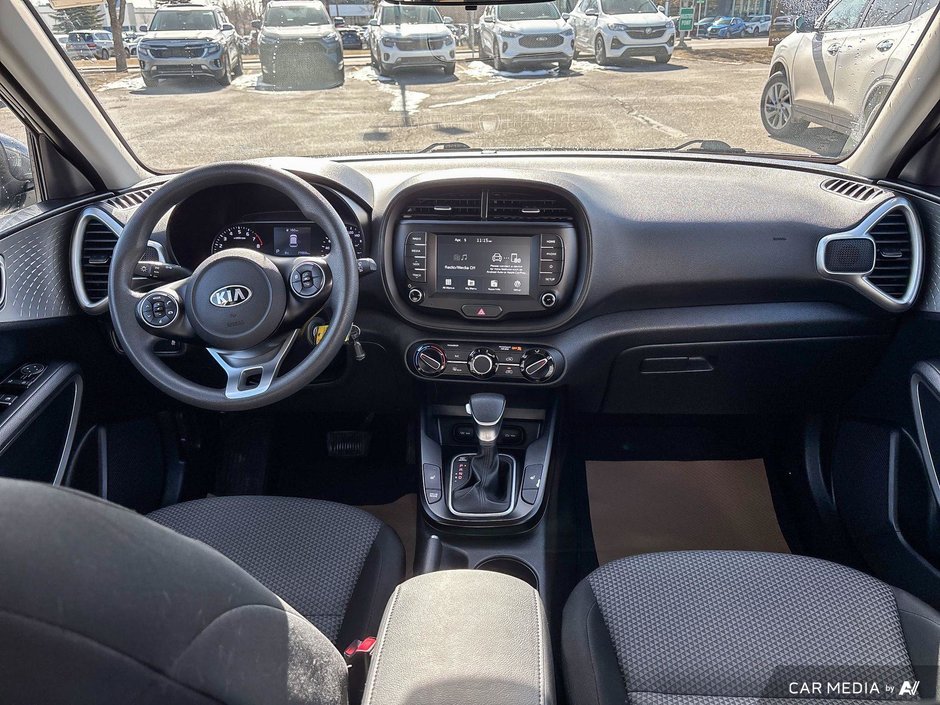 2021 Kia Soul LX-11