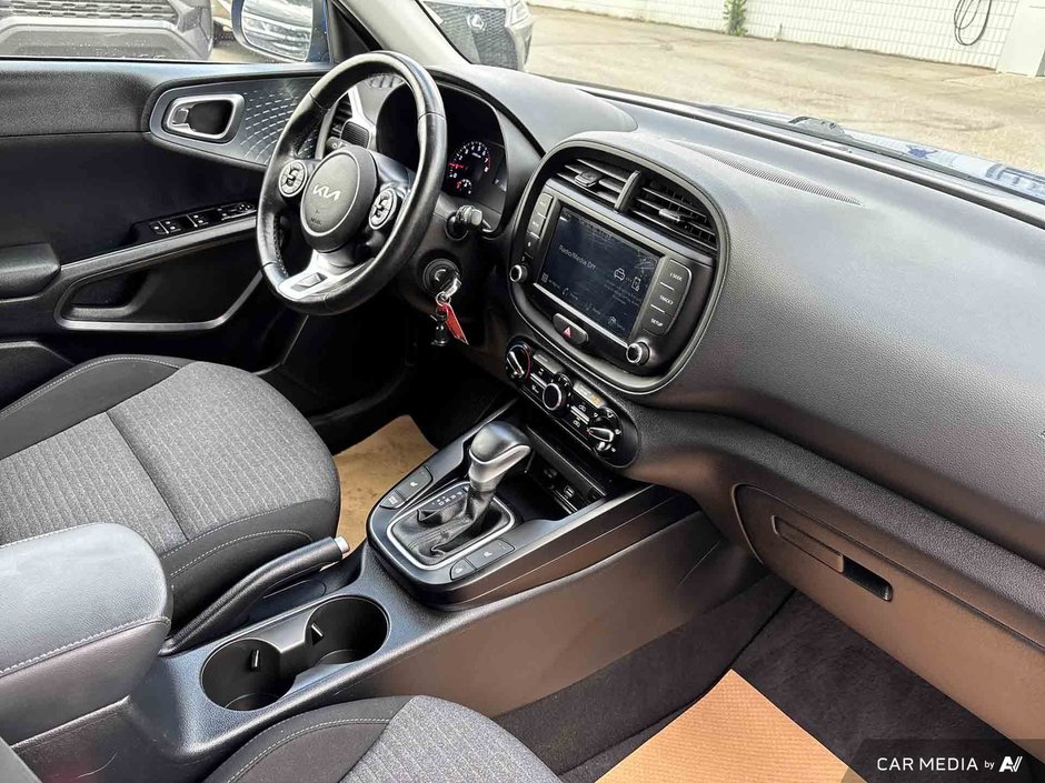 2022 Kia Soul EX-10