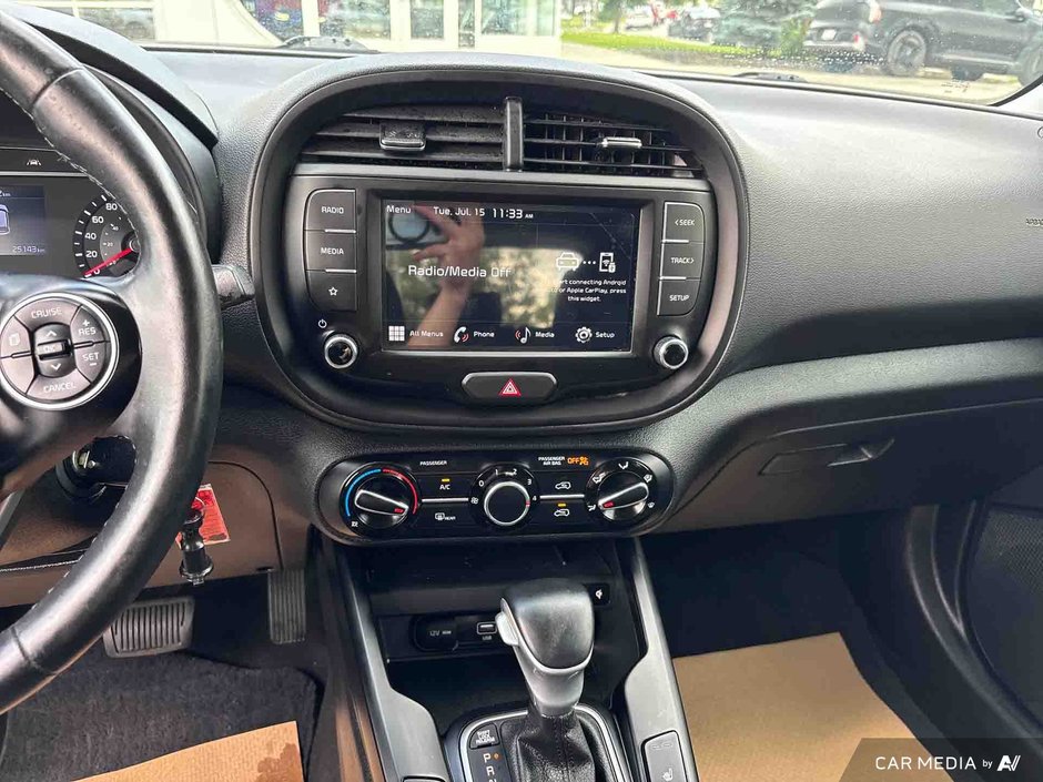 2022 Kia Soul EX-8